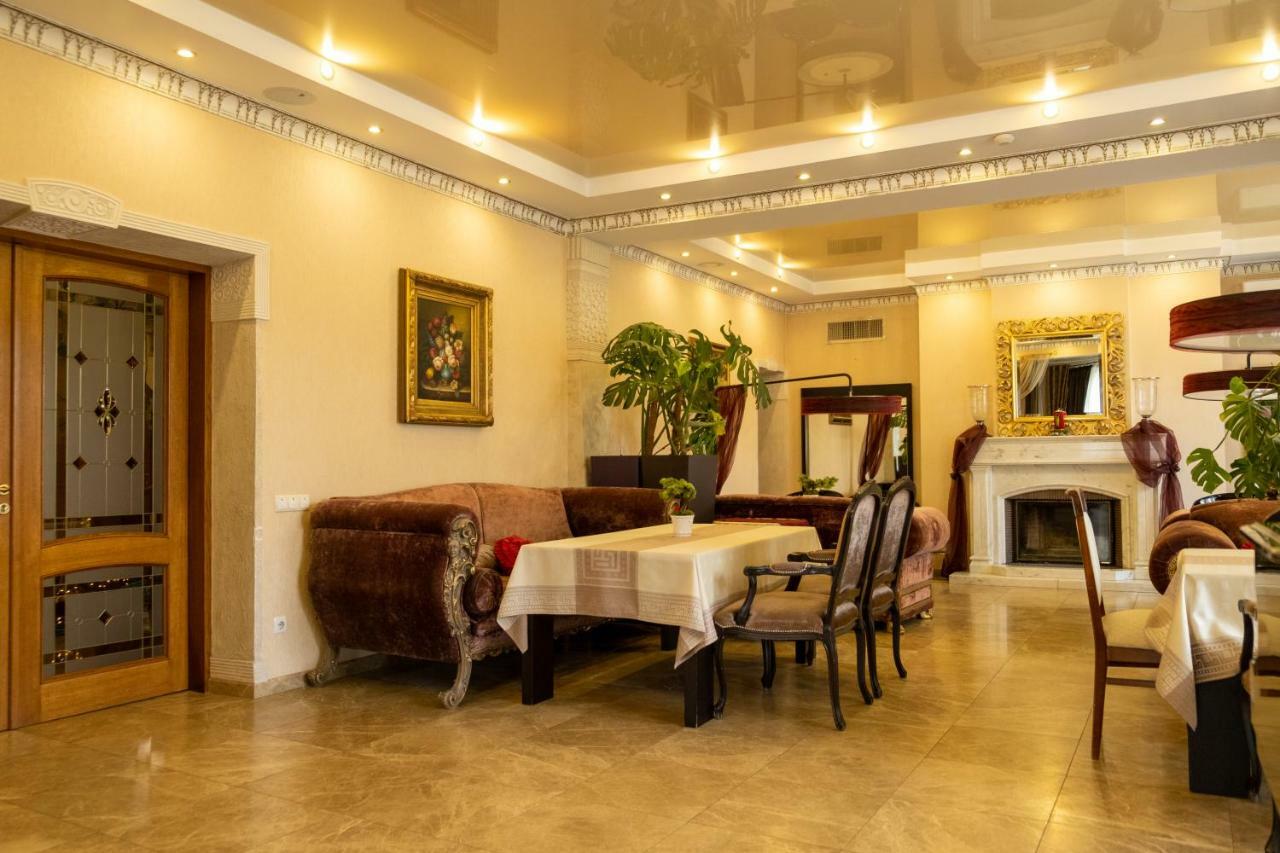 Diplomat Club Hotel Chisinau Eksteriør bilde