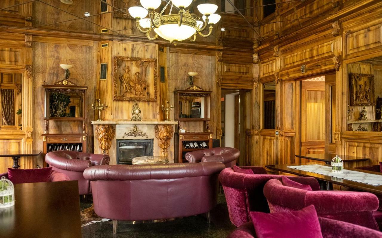 Diplomat Club Hotel Chisinau Eksteriør bilde