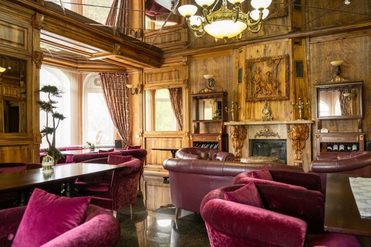 Diplomat Club Hotel Chisinau Eksteriør bilde