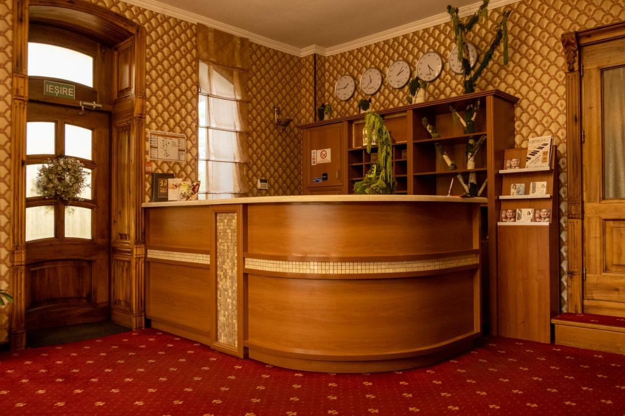 Diplomat Club Hotel Chisinau Eksteriør bilde