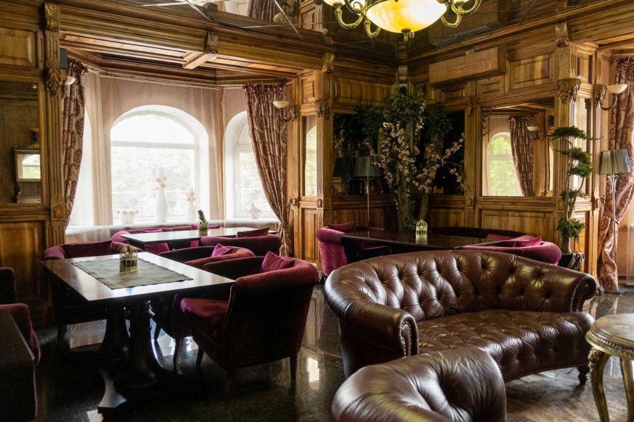 Diplomat Club Hotel Chisinau Eksteriør bilde