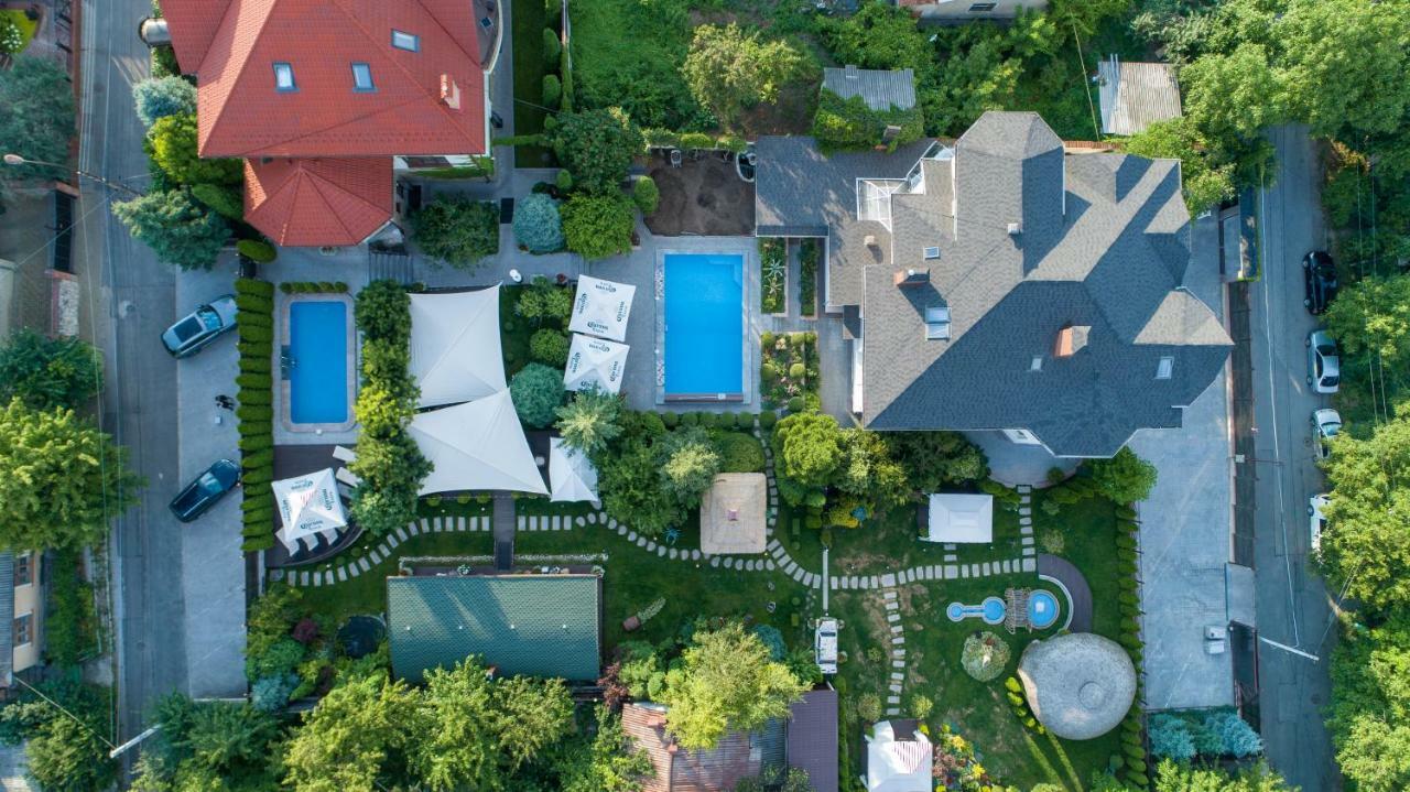 Diplomat Club Hotel Chisinau Eksteriør bilde