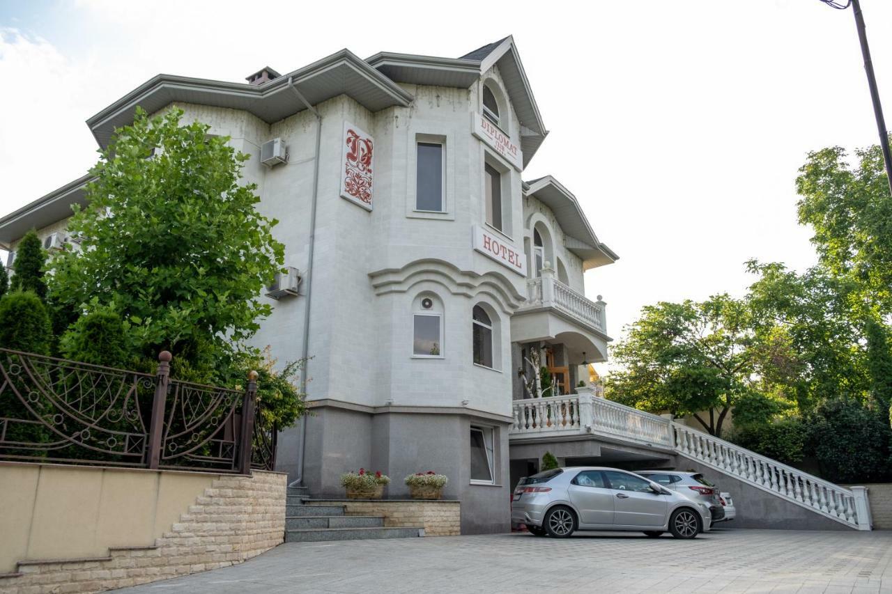 Diplomat Club Hotel Chisinau Eksteriør bilde