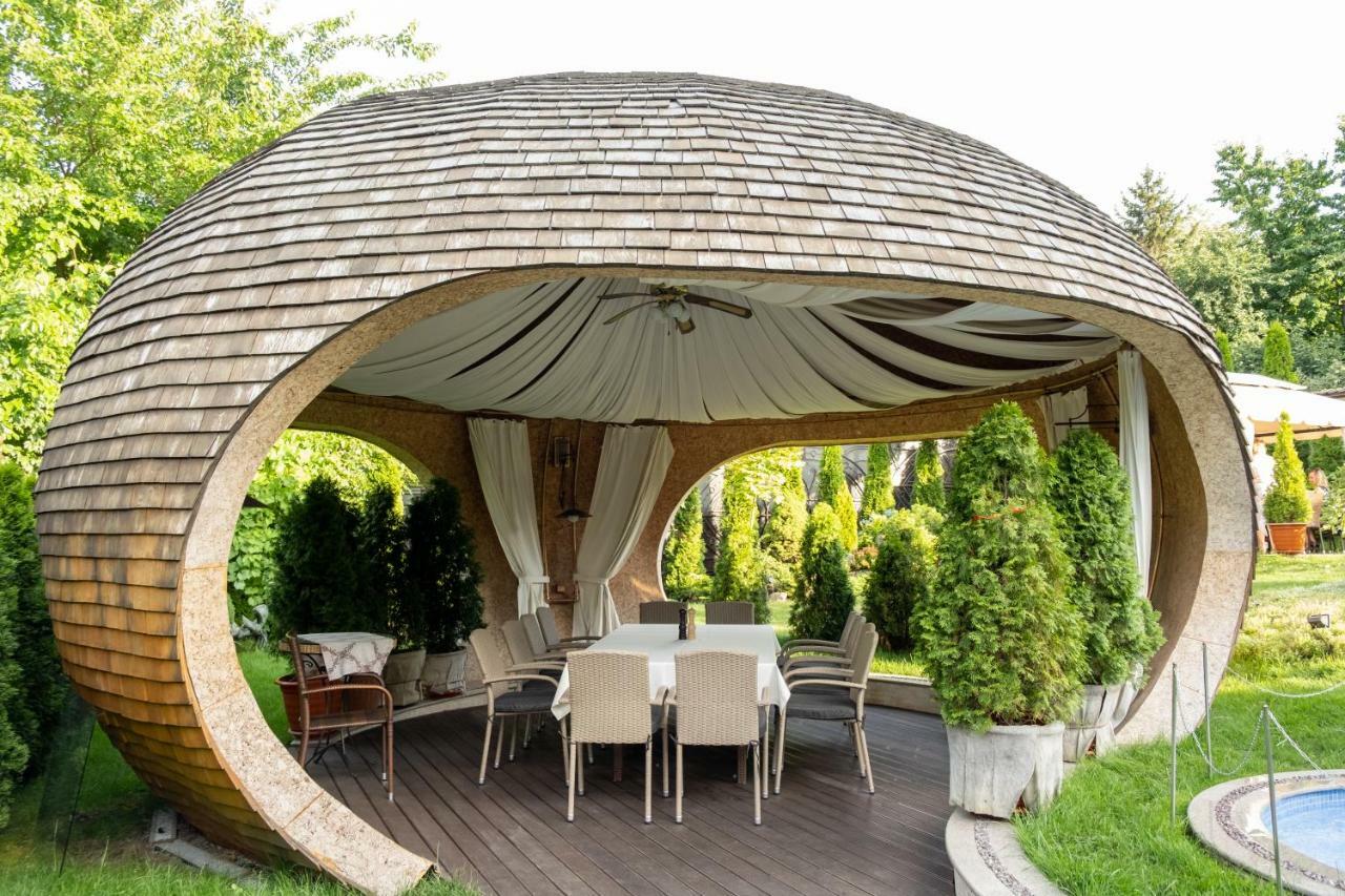 Diplomat Club Hotel Chisinau Eksteriør bilde